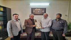 تجلیل رئیس سازمان جهاد کشاورزی استان زنجان از پیشکسوتان سنگرساز بی‌سنگر