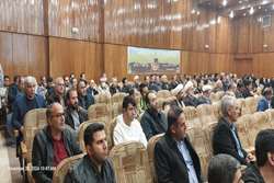 حضور کشاورزان شهرستان ماهنشان در همایش روز جهانی خاک در سالن زیتون
