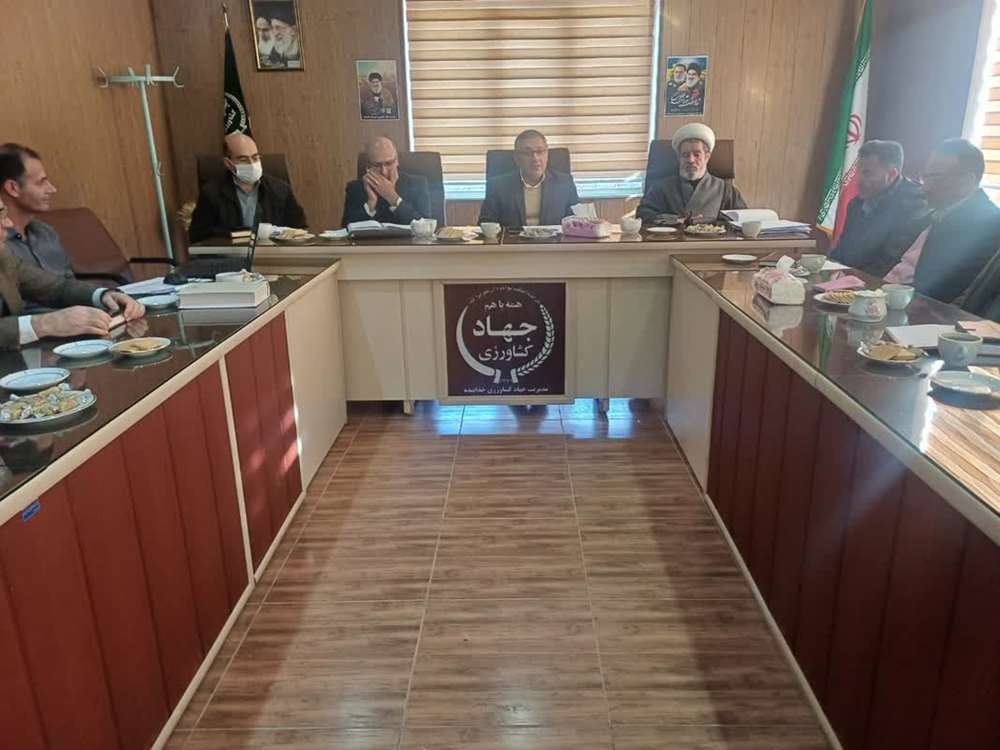 حضور جناب آقای مهندس اکبر کرامتی رییس سازمان جهاد کشاورزی استان زنجان در مدیریت جهاد کشاورزی شهرستان خدابنده