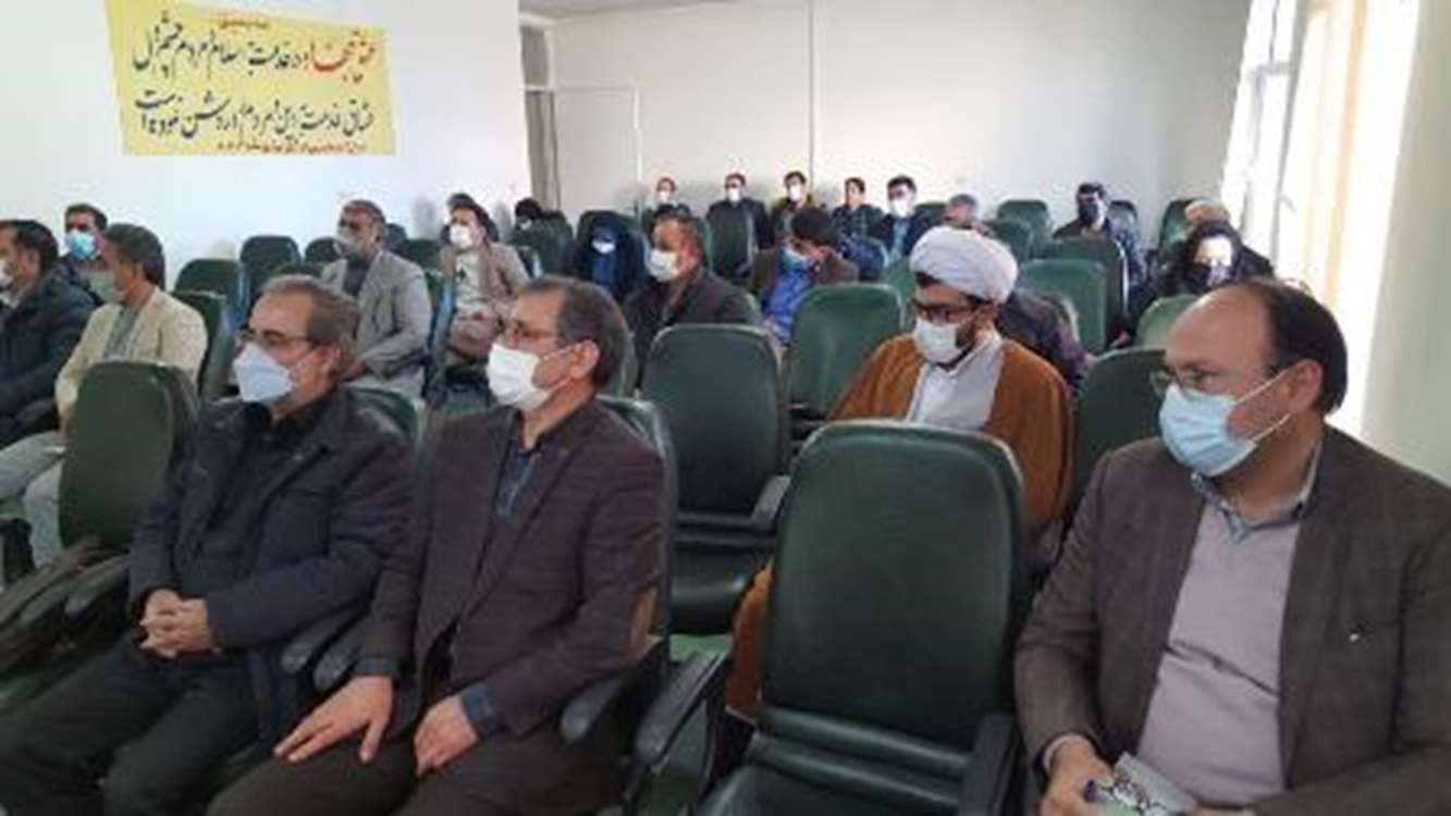 همایش روز جهانی آب و خاک در جهادکشاورزی خرم دره